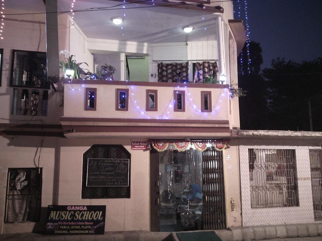 Ganga Paying Guest House Варанаси Екстериор снимка
