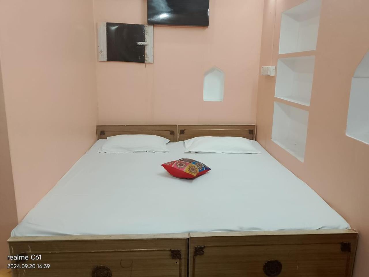 Ganga Paying Guest House Варанаси Стая снимка