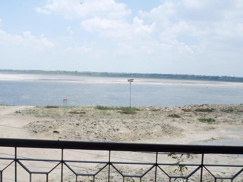 Ganga Paying Guest House Варанаси Екстериор снимка