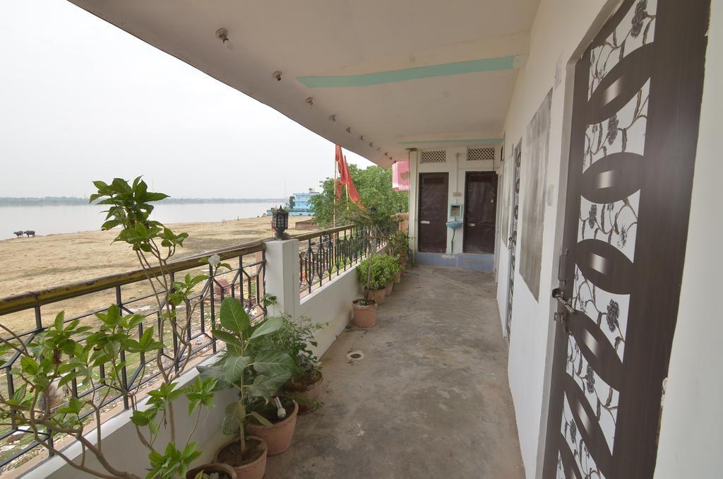 Ganga Paying Guest House Варанаси Екстериор снимка
