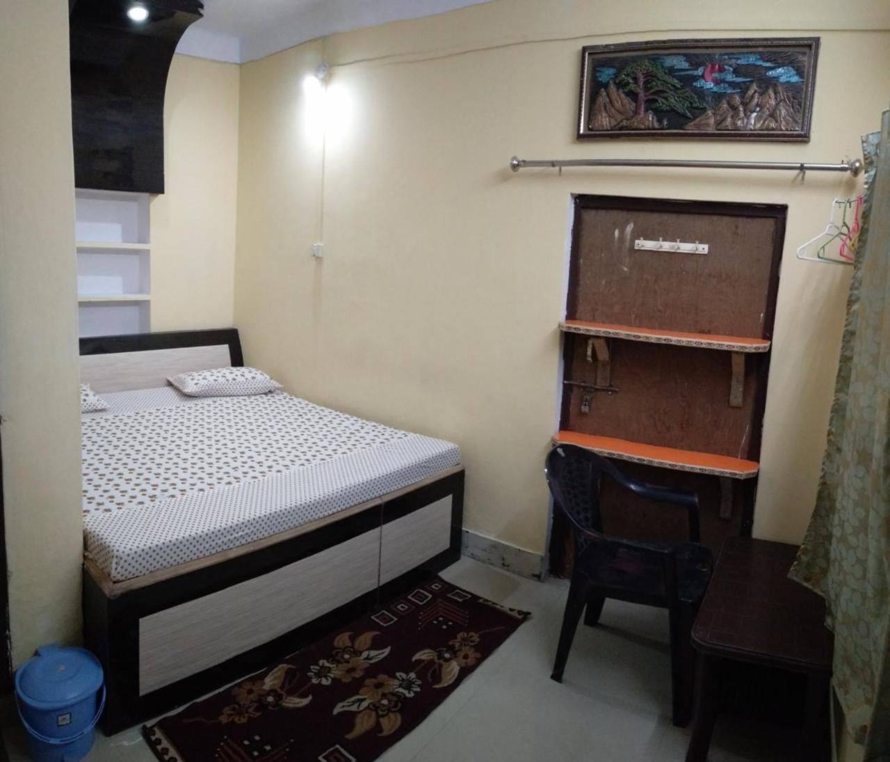Ganga Paying Guest House Варанаси Екстериор снимка