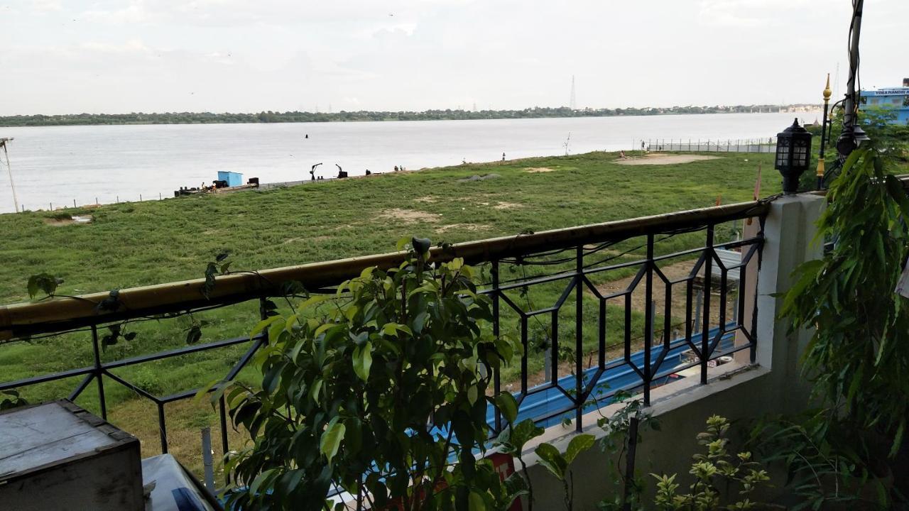 Ganga Paying Guest House Варанаси Екстериор снимка